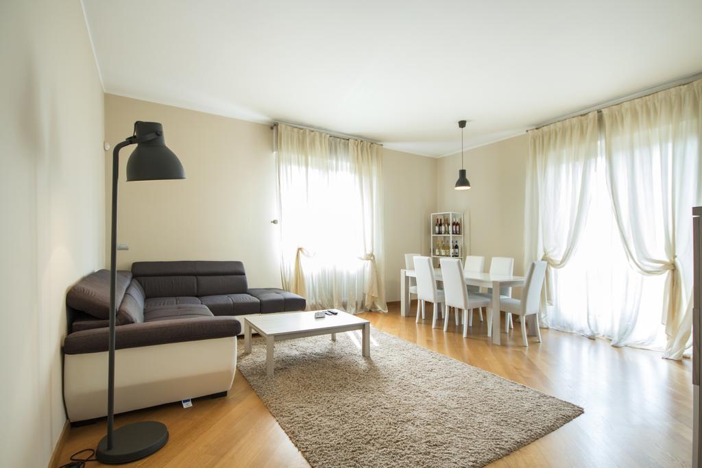 Casa Foscolo Apartment Villa Guardia Luaran gambar