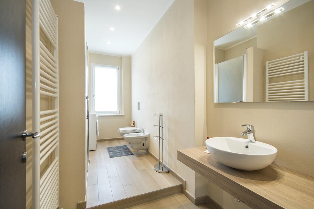Casa Foscolo Apartment Villa Guardia Luaran gambar