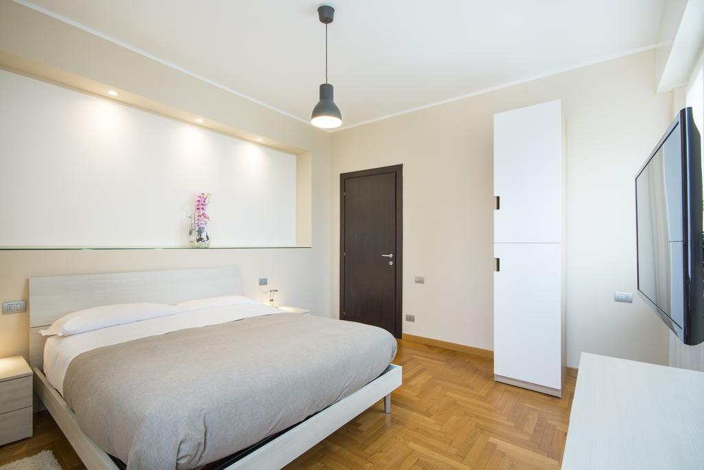 Casa Foscolo Apartment Villa Guardia Luaran gambar